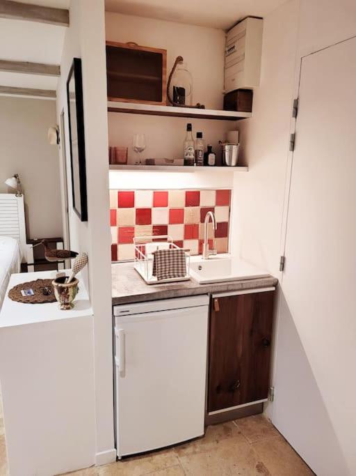 La Maison Blanche Intra-Muros Free Parking Aigues-Mortes Ngoại thất bức ảnh