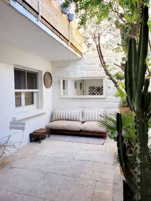 La Maison Blanche Intra-Muros Free Parking Aigues-Mortes Ngoại thất bức ảnh
