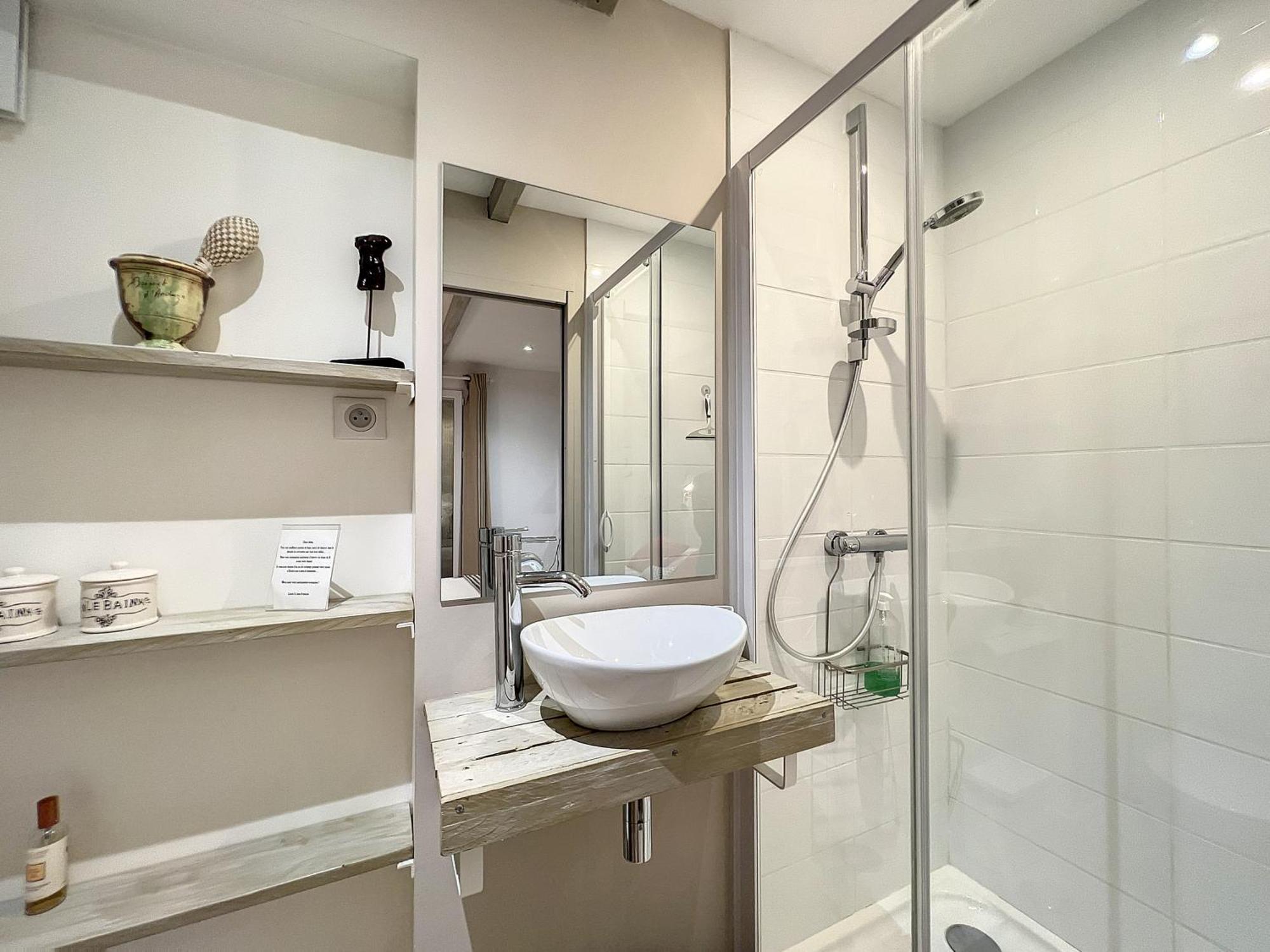 La Maison Blanche Intra-Muros Free Parking Aigues-Mortes Ngoại thất bức ảnh